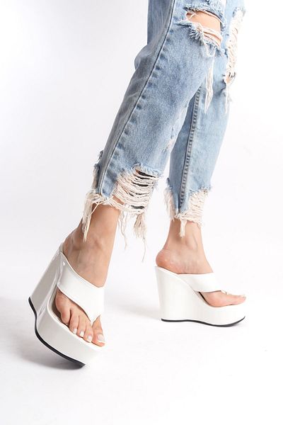 owwox club Ophelia; White, 12 cm Wedge Heeled Flip Flops