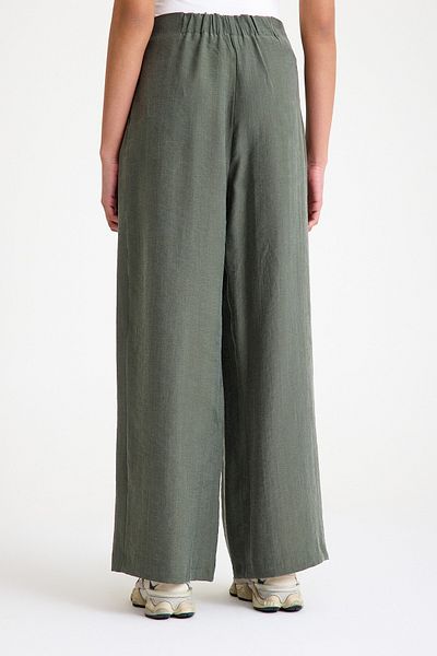 QANU Violet Trousers Green
