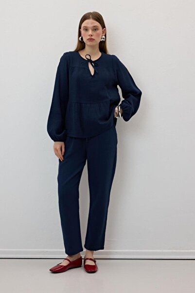 TENA Γυναικείο παντελόνι μουσελίνας με μπλε ναυτικό ελαστική μέση καρότο