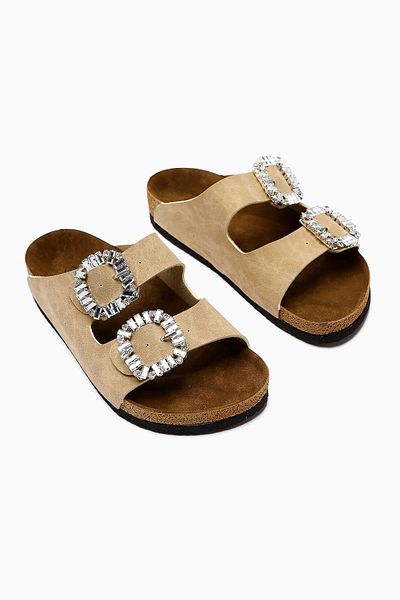 Limoya Brisa Beige Suede Double Banded Stone Buckle Detailed Slippers
