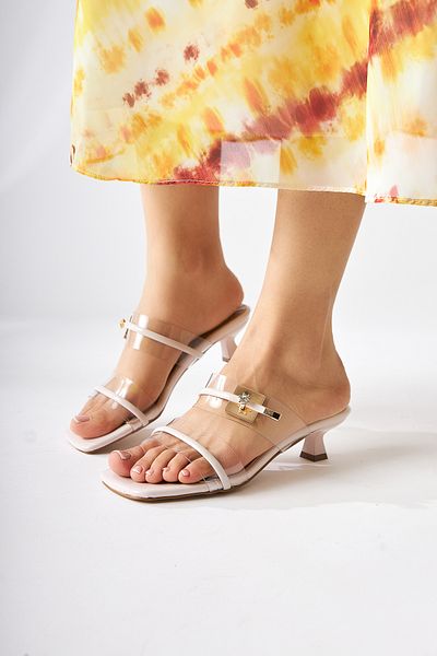 Limoya Γυναικείες παντόφλες Silvi Beige λουστρίνι με κοντό τακούνι