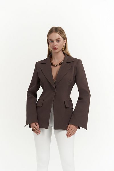 BOHEMAİ Anisah Taillierter Blazer in Braun