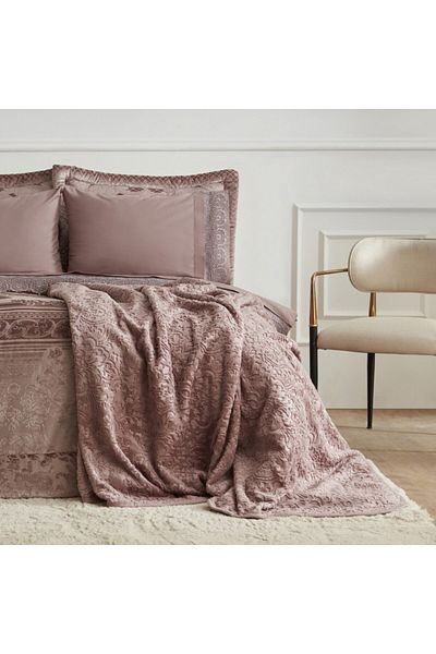 Karaca Home Valeria Queen 8-teiliges Hochzeitspaket Altrosa