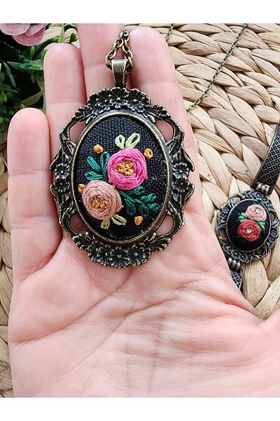 LADYETAMIN Brazilian Embroidery Handmade Women's Necklace and Bracelet Set- Etamine Embroidered Flower Bouquet Women's Set