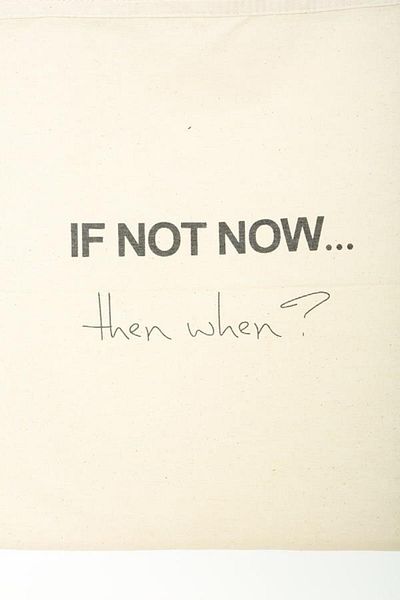 Baghashtag حقيبة من القماش الخام المطبوع من If Not Now