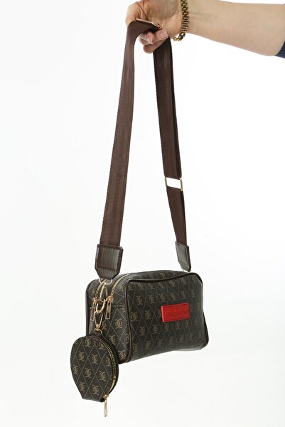 Baghashtag Δερμάτινη τσάντα με διπλό φερμουάρ σε καφέ μίνιμαλ σχέδιο