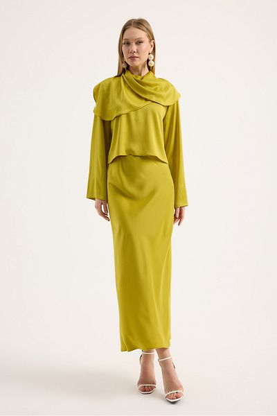 Birgül Bektaş Oil Green Flounce Satin Blouse