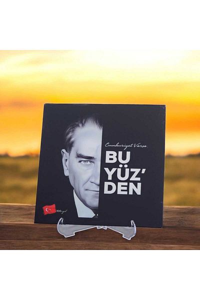 Dekokonsept Desktop - Stand - Portret de Ataturk imprimat pe sticlă