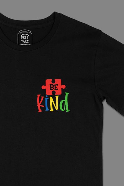 Free Tarz Μαύρο μπλουζάκι Be Kind Be Kind με σχέδιο τσέπης