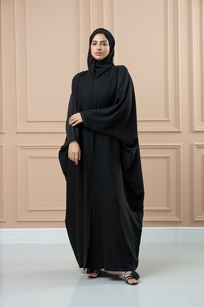 LAVİNİA عباية نسائية من لافينيا بتصميم عباءة، لون أسود عملي
