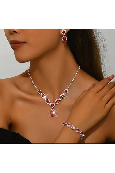 Enanice Necklace Set