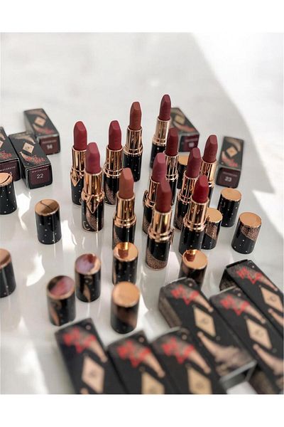 MAYDREAM Creamy Lipstick - 12 Colors: Luxurious Colors and Irresistible Stay-In