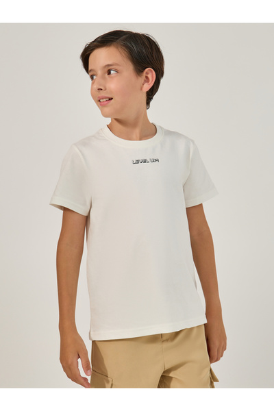 Styli تي شيرت بطبعة جرافيكية ورقبة دائرية