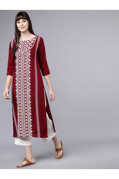 Vishudh By Styli كورتا فيشود النسائية المستقيمة المطبوعة باللونين العنابي والأبيض