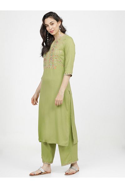 Vishudh By Styli Women Green Yoke Design Keyhole Neck Thread Work Kurta