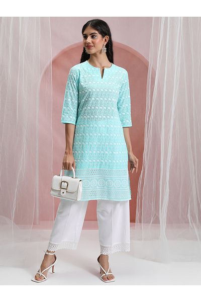 Vishudh By Styli Blue & White Floral Embroidered Round Notched Neck Straight Kurta