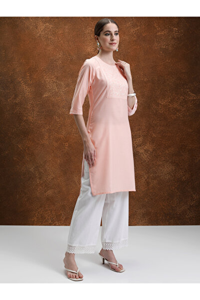 Vishudh By Styli Peach-Coloured Floral Yoke Design Embroidered Straight Kurta