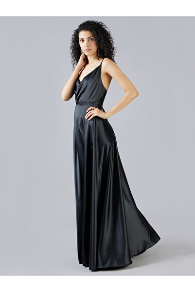 Mish By Styli Stain Strappy Pleated Flared Maxi Dress
