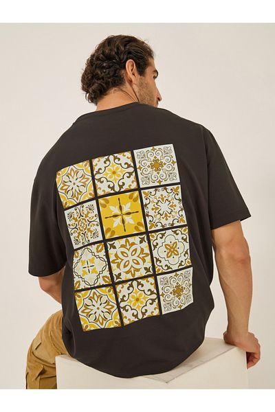 Styli Mosaic Graphic Print Oversized T-Shirt