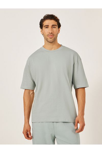 Styli Basic Crew Neck Oversized T-Shirt