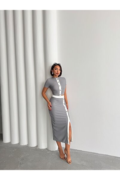 BEJNA Γυναικείο κοστούμι με γκρι κουμπιά με λεπτομέρεια με φούστα