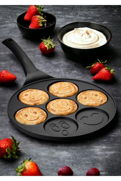 TOGO Cast Iron Smiley Face Patterned Pancake Pan