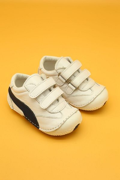 Db Kids White Unisex First Step Sneakers for Baby - B108