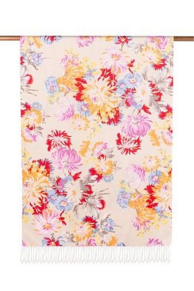 ipekevi Cream Chrysanthemum Patterned Silk Shawl