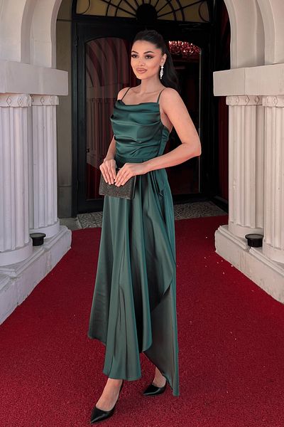 giyimmasalı Satin Fabric Asymmetrical Cut Dress with Rope Detail on the Back - Emerald Green