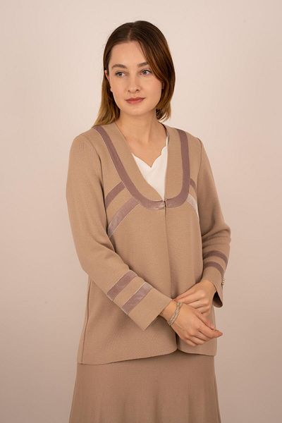 MISS DALIDA Missdalida 9041-23K V-Neck Velvet Detailed Classic Cardigan