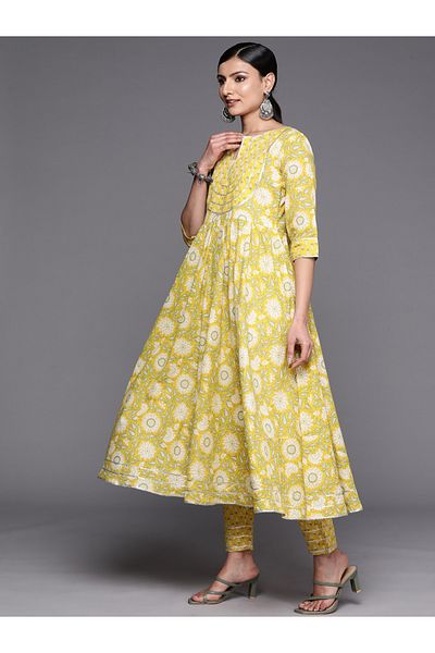 Libas By Styli All-Over Print Gotta Patti Kurta and Mid Rise Trousers with Dupatta Set