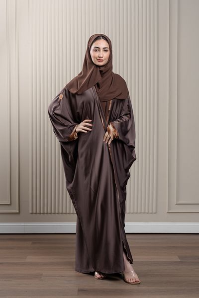 LAVİNİA Lavinia women abaya, colored bisht, wrapped, lined, patterned piping.
