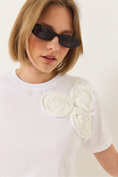 Bianco Lucci Γυναικείο T-Shirt με λαιμόκοψη με κανονικό λαιμόκοψη με αξεσουάρ λουλουδιών 60602030