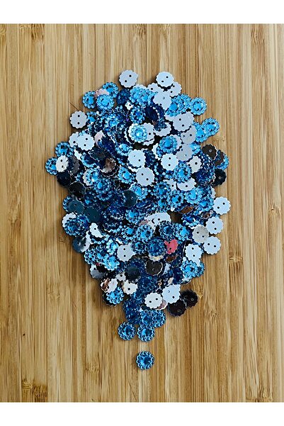 Öztürk Oja, peškir, miraz, večernja haljina sa plastičnim šljokicama u obliku...