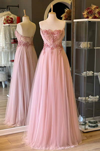 Lenta Moda Pudra Straplez Yaka Aplik Detaylı Simli Maxi Boy Abiye Ve Nişan Elbisesi