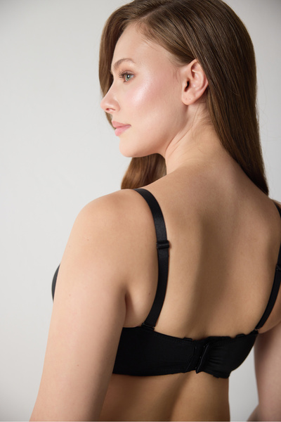 Magic Form Basic Flat Semi-Support Bra