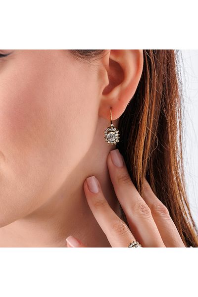 Atelier LEO Handmade Jewellery طقم مجوهرات هارموني باجيت أقراط وقلادة مصنوعة يدويًا من حجر الكريستال النحاسي لا يسبب التلطيخ مجموعة مجوهرات نسائية