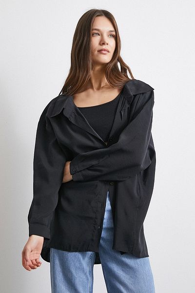 Never more Black Oversize Pocket Modal Top