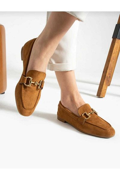ALTINOK Women's Suede Buckle Loafer Tan