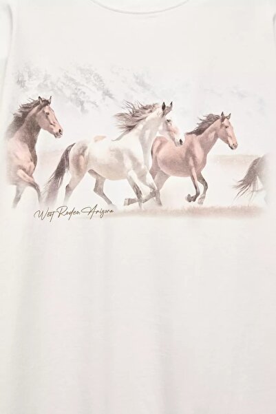 LOU MODA Women's Kurbat T-Shirt - Frog Letter Motif - Oversize T-Shirt