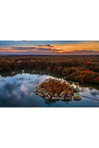 Zumzeria Tablou pânză Apus de soare frumos de toamnă peste căsuțe de pescuit ...
