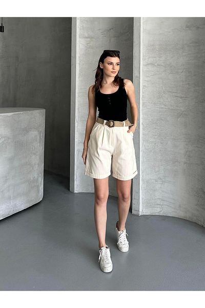 FERZOLAİO Ecru Shorts with Straw Belt