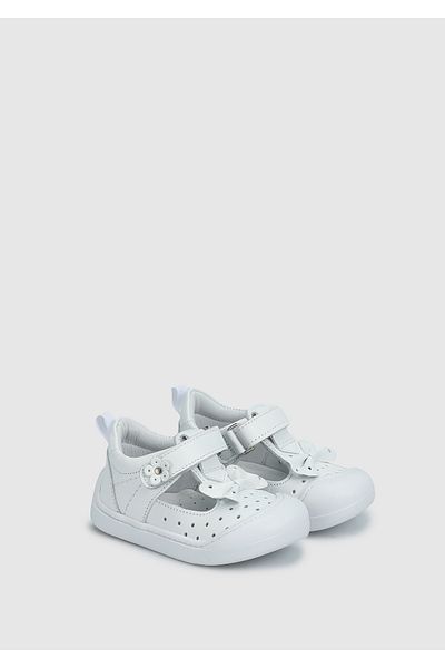 Kiddo White Leather Shoes for Girls