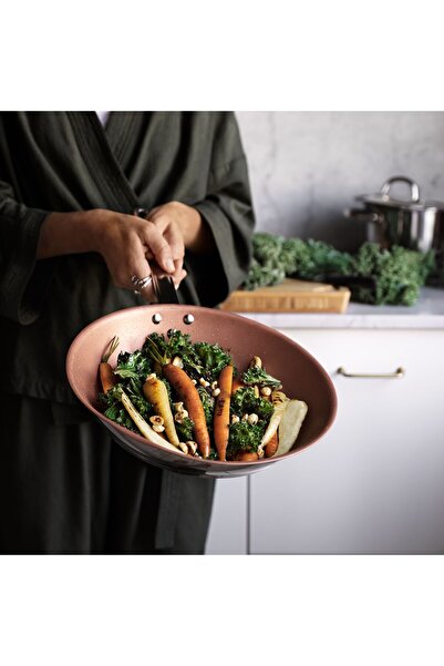 IKEA OUMBÄRLIG Frying Pan, Non-Stick Coating/Stainless Steel Copper-Colour, 28 cm