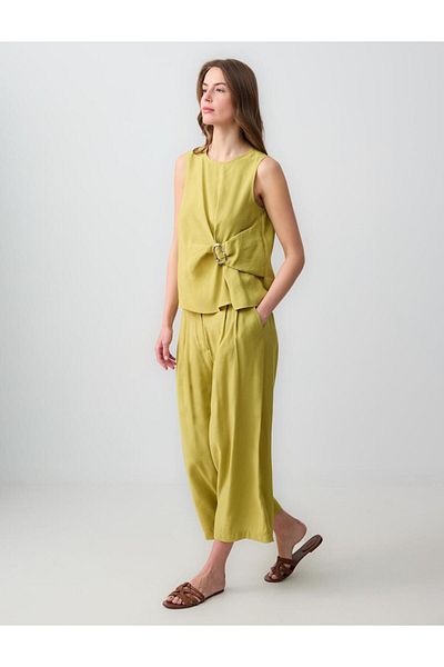Jimmy Key Green Relaxed Cut High Waist Loose Wide Leg Short Woven Trousers