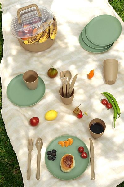 İronika Green Picnic Set for 6 People - 32 Pieces Plastic Dining and Breakfast Set
