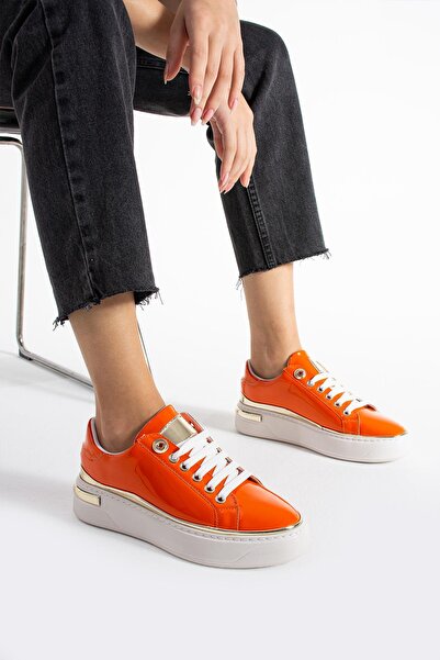 PARİS Ženske narančaste sportske cipele od tankog lakiranog koža S Sa prugast...