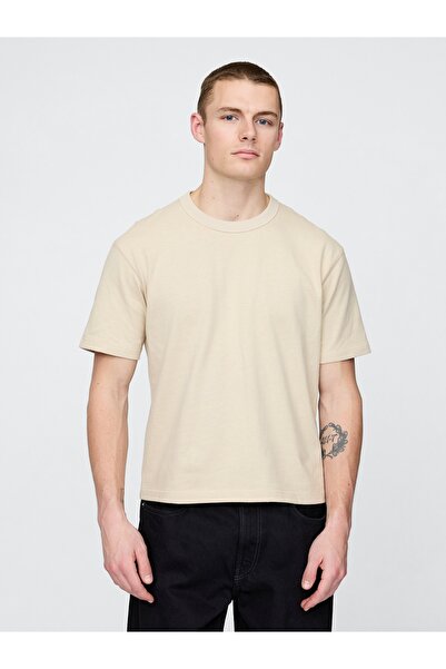 GAP Erkek Bej Heavyweight Crop T-Shirt