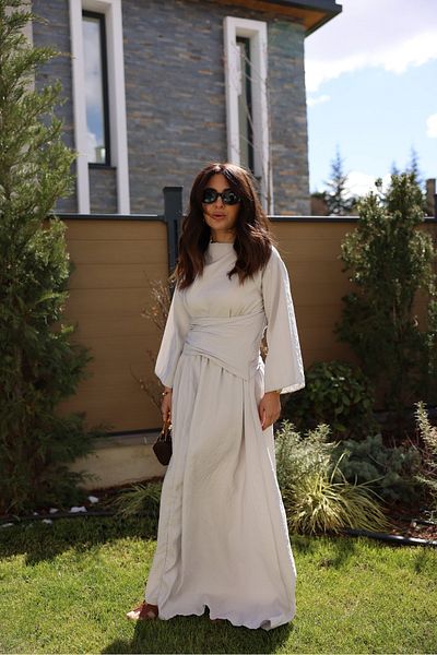 Özge Özgenç Μακρύ φόρεμα με ασύμμετρο κόψιμο με κομμάτι μέσης
