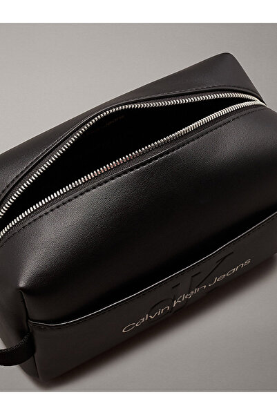 Calvin Klein SCULPTED BEAUTY CASE MONO